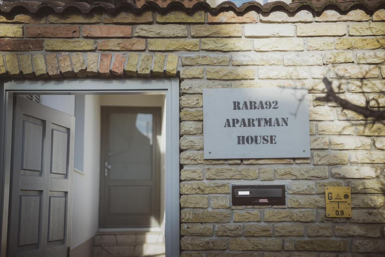 Raba92 Apartman House Экстерьер фото