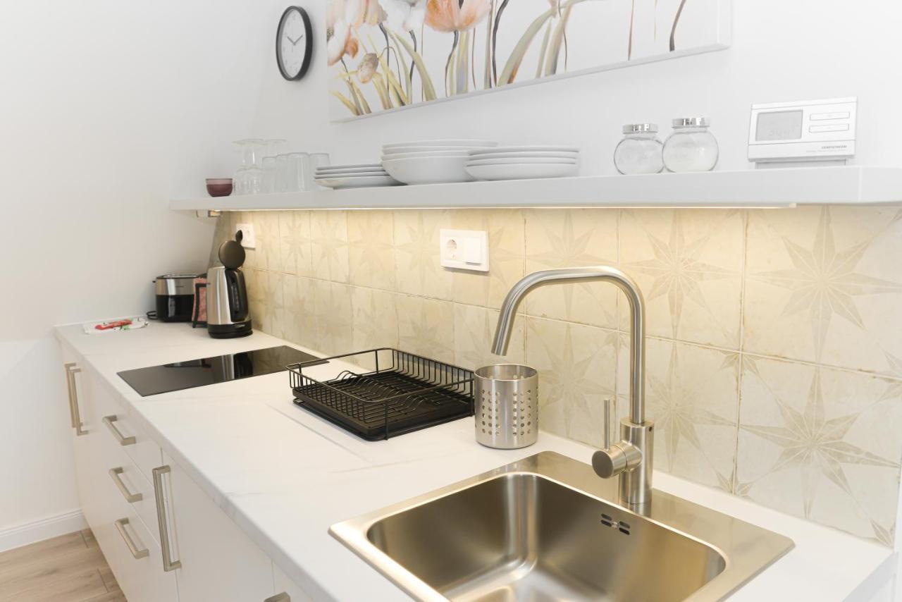 Raba92 Apartman House Экстерьер фото